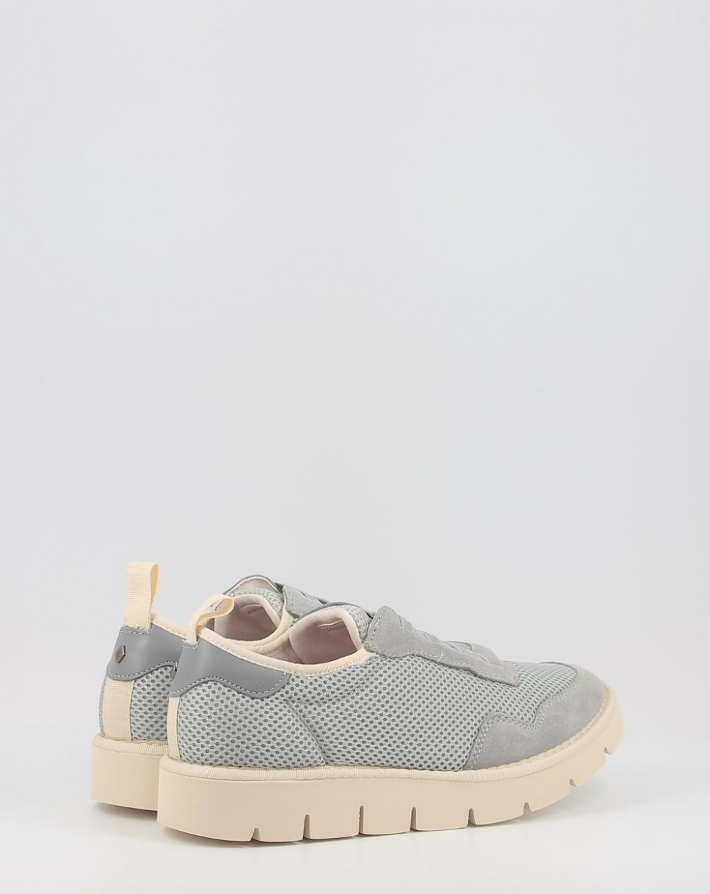 P05W SLIP ON SPACEMESH SUEDE