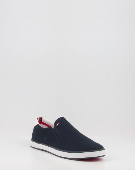 ICONIC SLIP ON SNEAKER