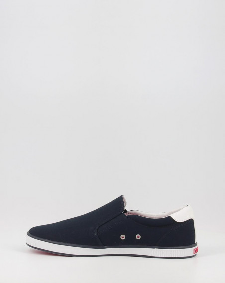 ICONIC SLIP ON SNEAKER