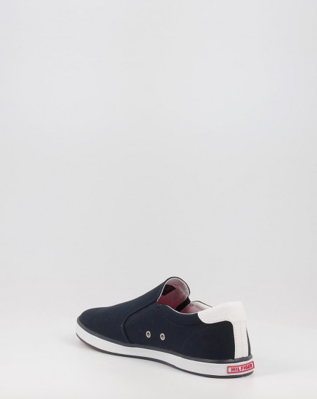 ICONIC SLIP ON SNEAKER