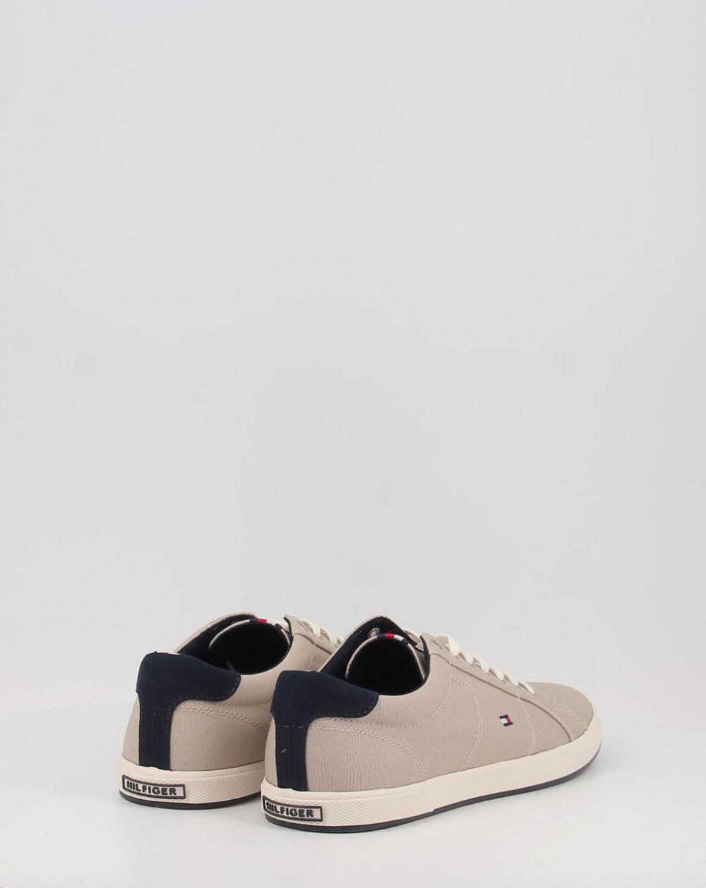 ICONIC LONG LACE SNEAKER