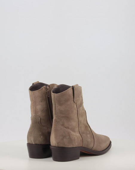 CECILE 2548