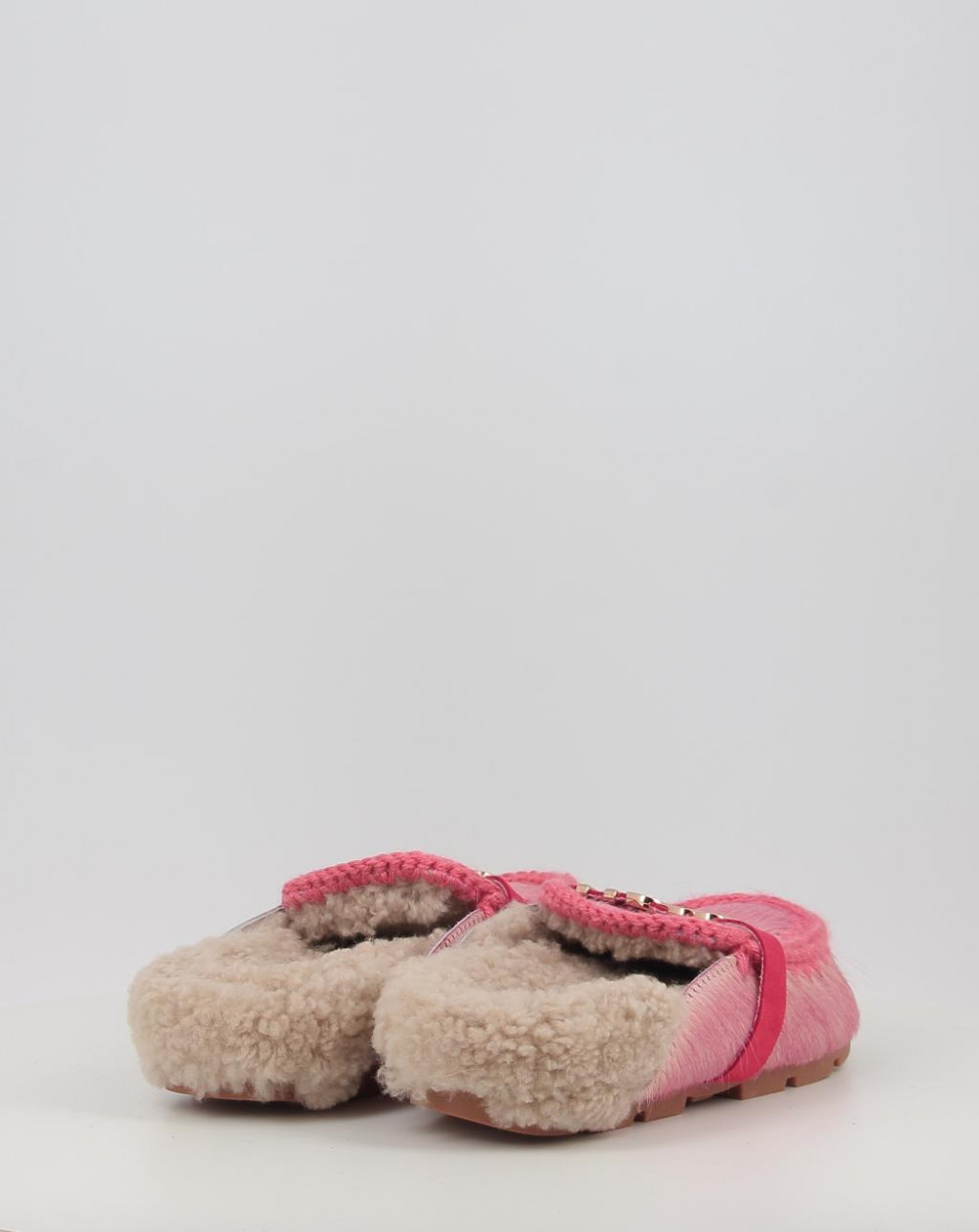 WINTER BIO LG LONG HAIR PONYLOGO