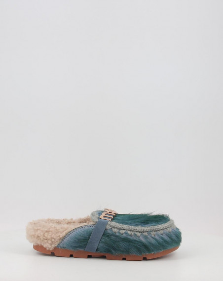 WINTER BIO LG LONG HAIR PONYLOGO