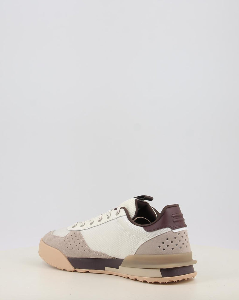 Zapatillas LACOSTE CARNABY beig