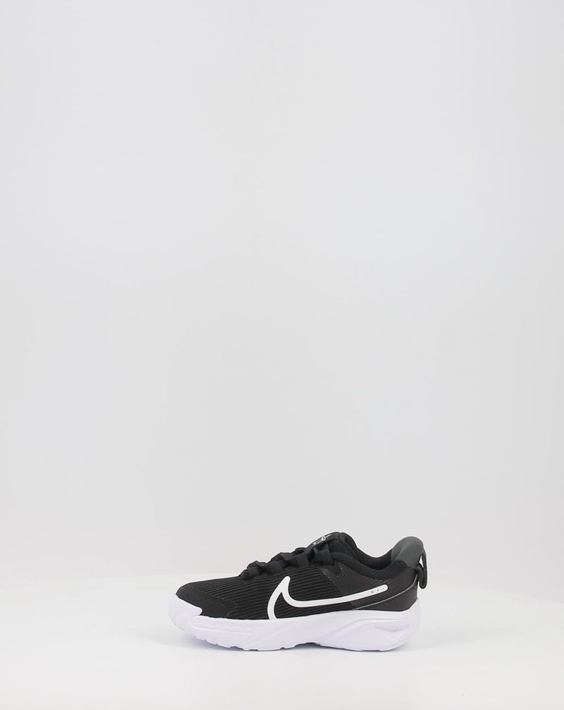 Sneaker NIKE STAR RUNNER 4 DX7616-001 nero