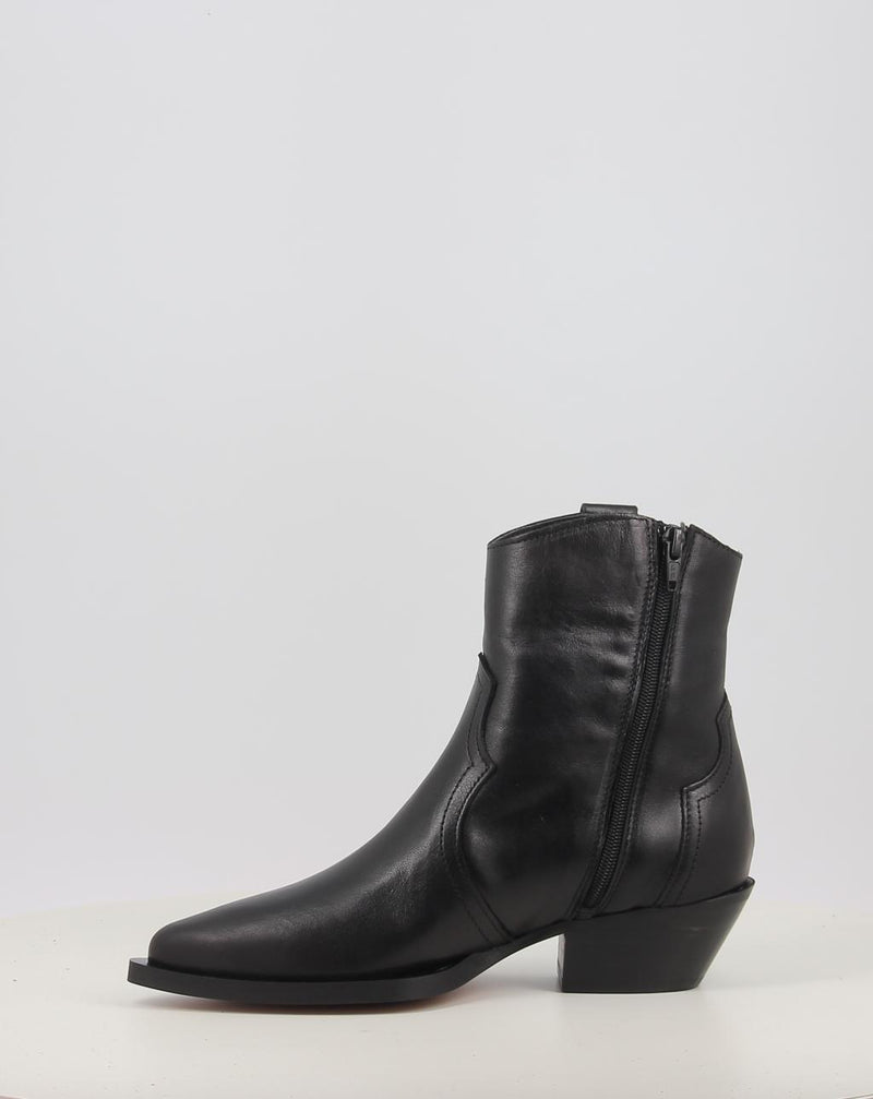 Stivaletti ALPE 5547 nero