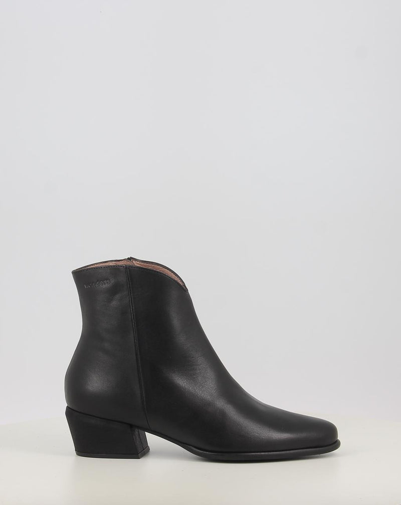 Stivaletti WONDERS D-2001 nero