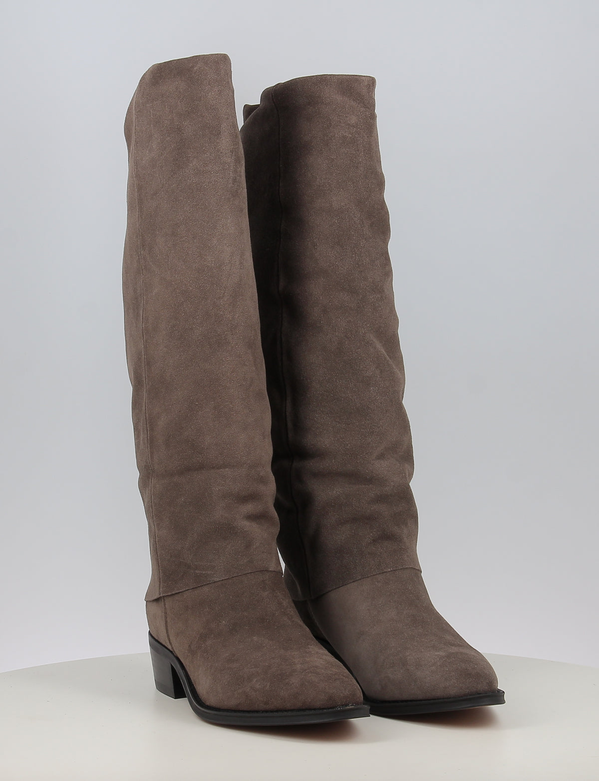 AFT CECILE 5643